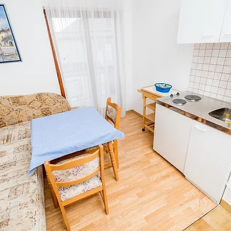 And Mare-monti Starigrad Paklenica