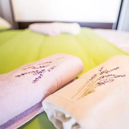 And Mare-monti Apartman *