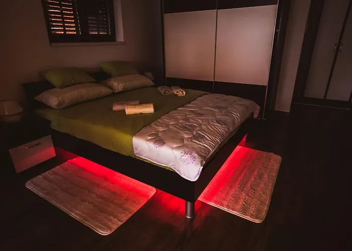 Appartement And Mare-monti Starigrad Paklenica