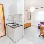 Apartamento And Mare-monti Starigrad Paklenica