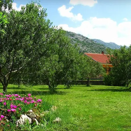 And Mare-monti * Starigrad Paklenica