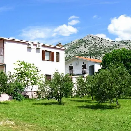 And Mare-monti Apartment Starigrad Paklenica