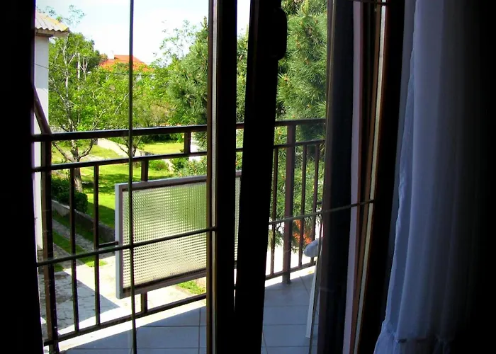 And Mare-monti * Стариград-Пакленица